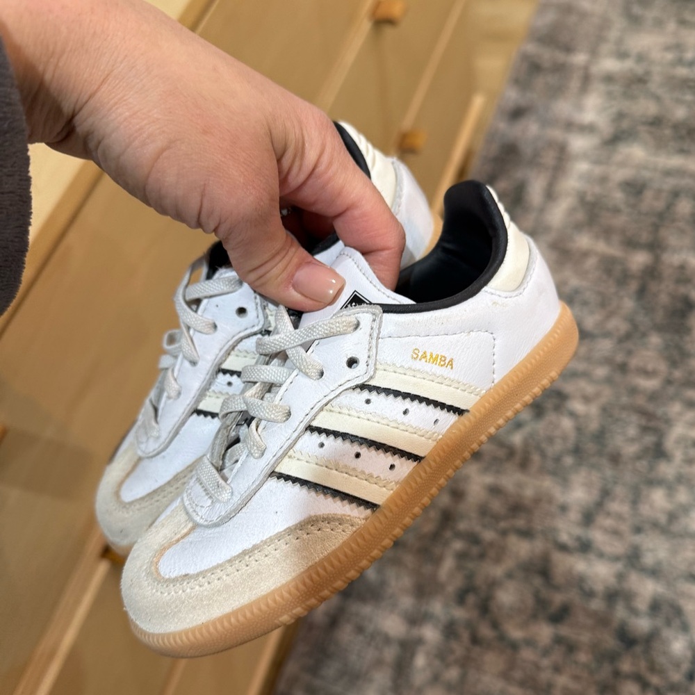 Adidas toddler samba boy size 9